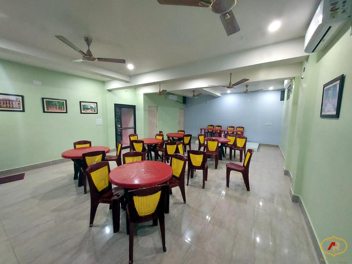Hotel Aayes And Resort Shānti Niketan Buitenkant foto